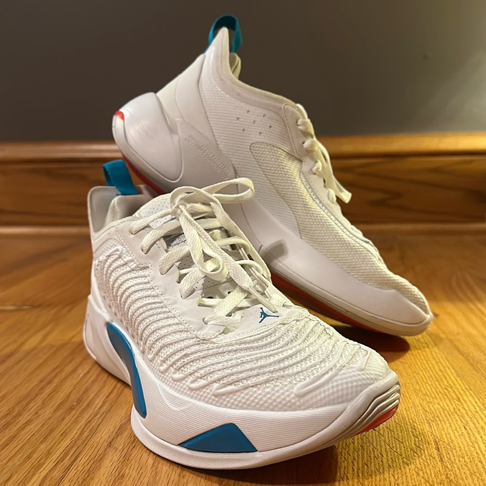 Air Jordan Luka Basketball Sneaker
